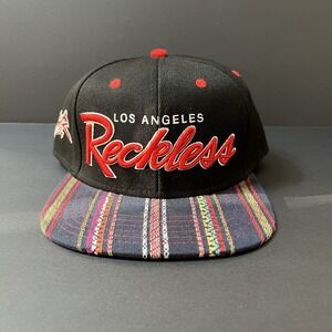 Young & Reckless Los Angeles Snapback Hat Mens Black Red Multicolor Brim Y2K